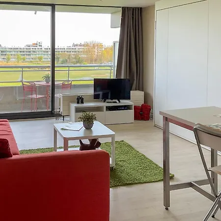 Royal Ascot S2 Ref, 8 Apartment