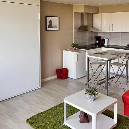 Royal Ascot S2 Ref, 8 Apartment Ostend